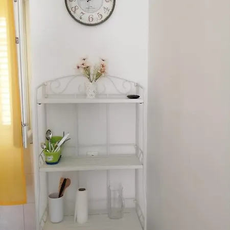 Viking Apartment Split